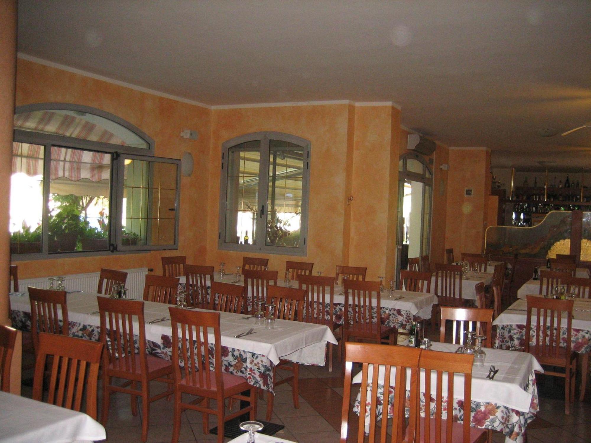 Albergo Ristorante Sterlina Grizzana Экстерьер фото